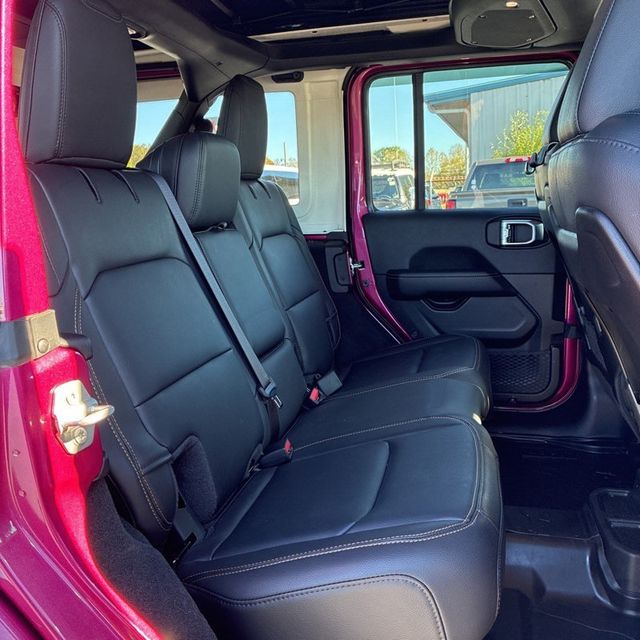 2024 Jeep Wrangler Sahara - 22952262 - 23