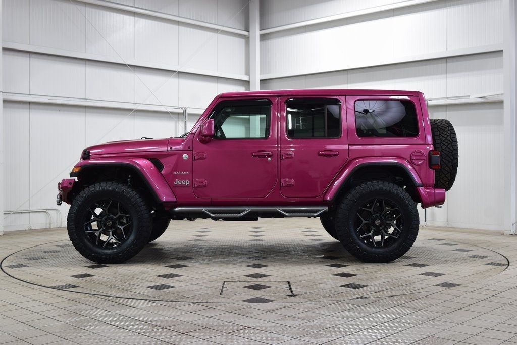 2024 Jeep Wrangler Sahara - 22952262 - 3