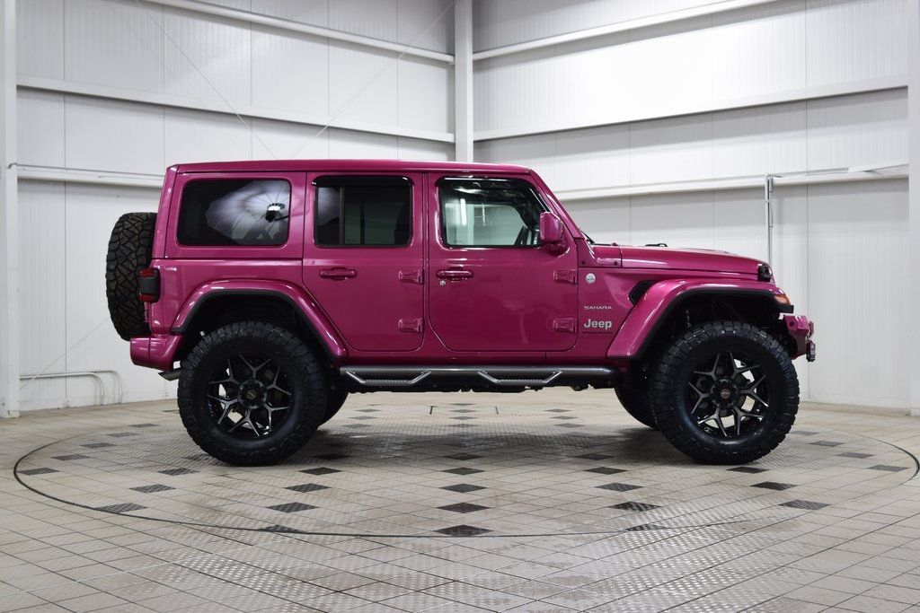 2024 Jeep Wrangler Sahara - 22952262 - 7