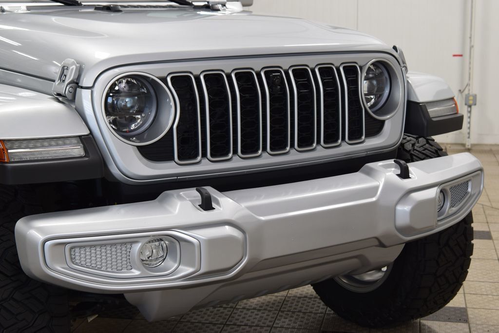 2024 Jeep Wrangler Sahara - 22993767 - 10