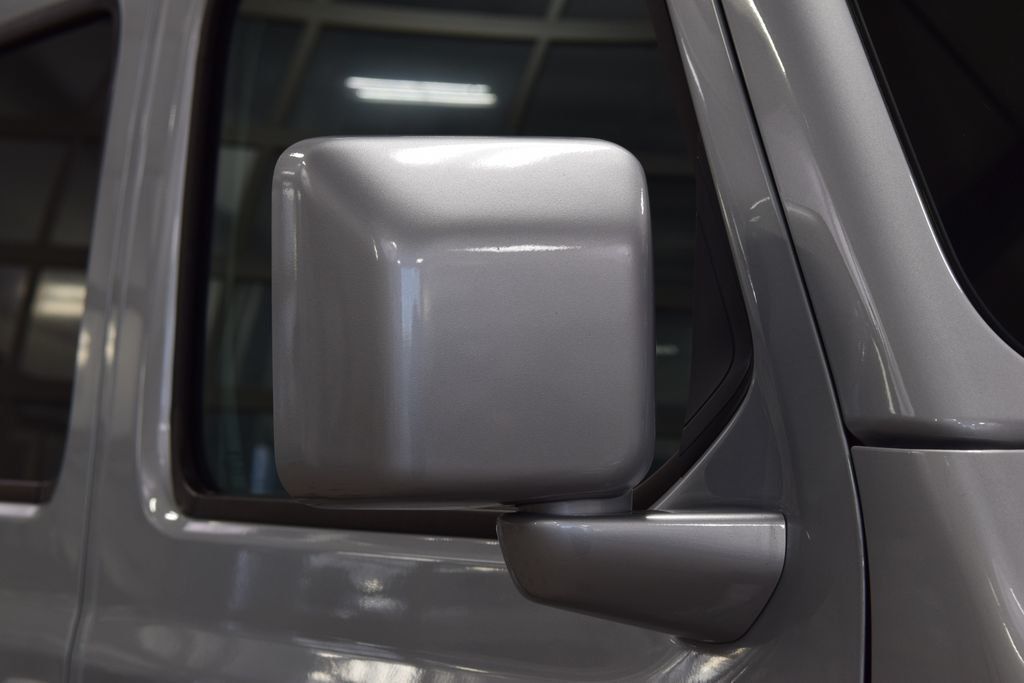 2024 Jeep Wrangler Sahara - 22993767 - 13