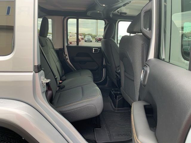 2024 Jeep Wrangler Sahara - 22993767 - 14