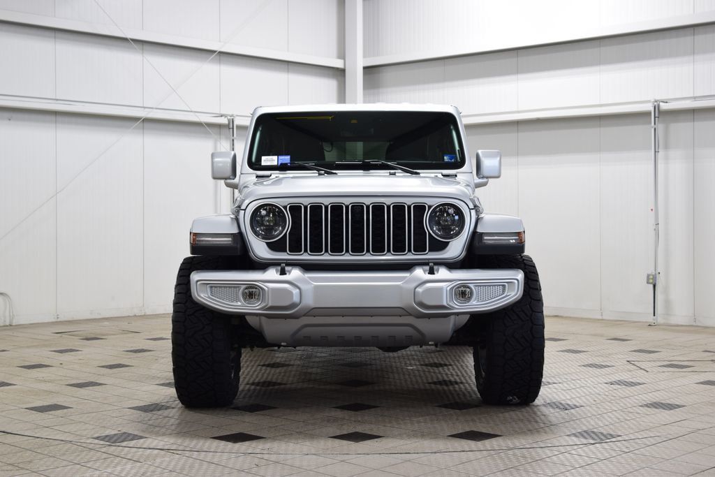 2024 Jeep Wrangler Sahara - 22993767 - 1