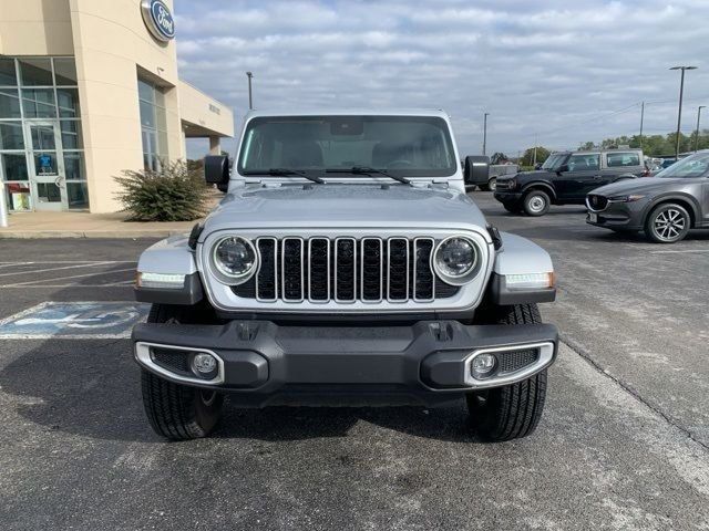 2024 Jeep Wrangler Sahara - 22993767 - 1
