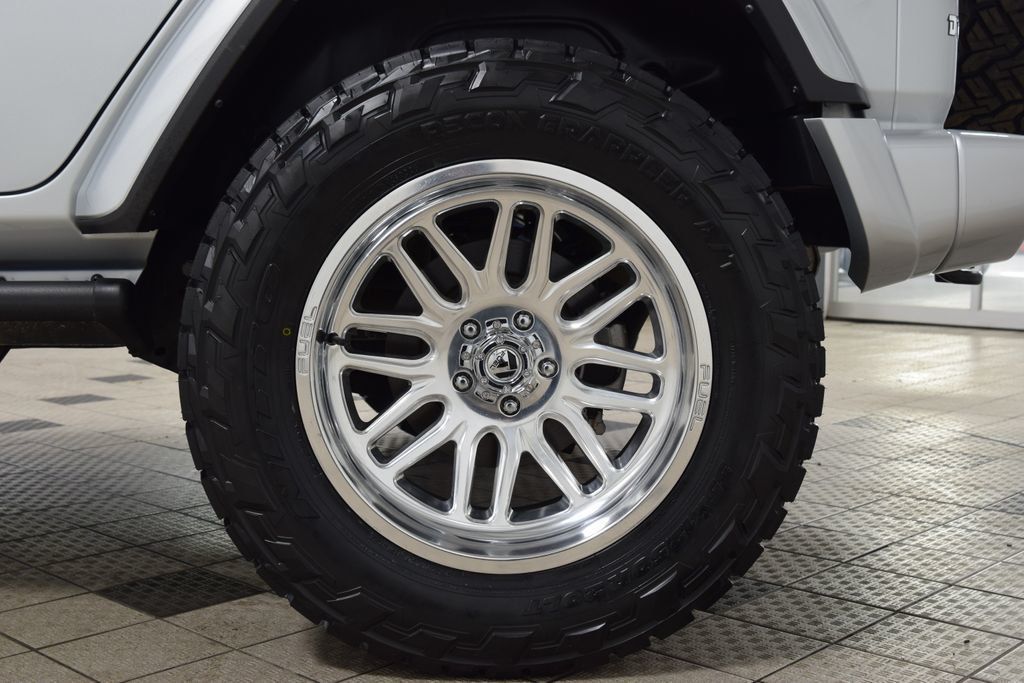 2024 Jeep Wrangler Sahara - 22993767 - 22