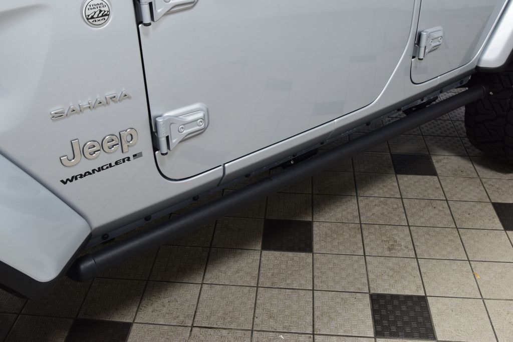 2024 Jeep Wrangler Sahara - 22993767 - 24