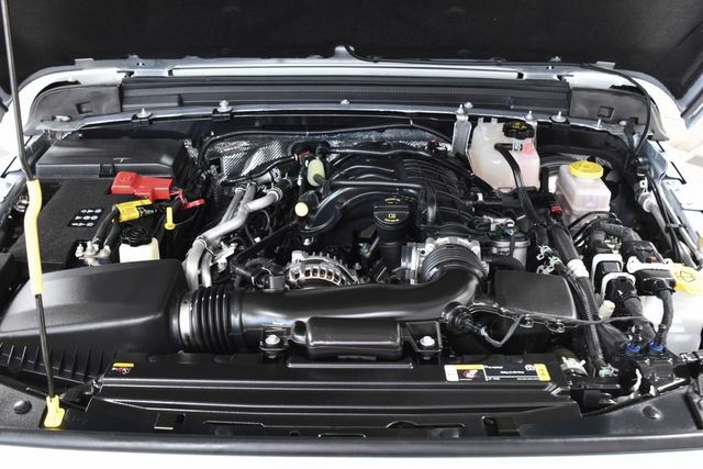 2024 Jeep Wrangler Sahara - 22993767 - 26