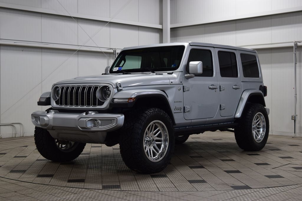 2024 Jeep Wrangler Sahara - 22993767 - 2