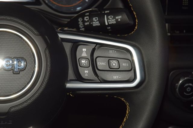 2024 Jeep Wrangler Sahara - 22993767 - 35