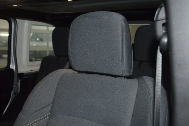 2024 Jeep Wrangler Sahara - 22993767 - 37