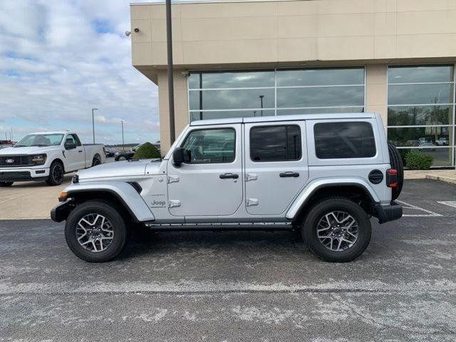 2024 Jeep Wrangler Sahara - 22993767 - 4