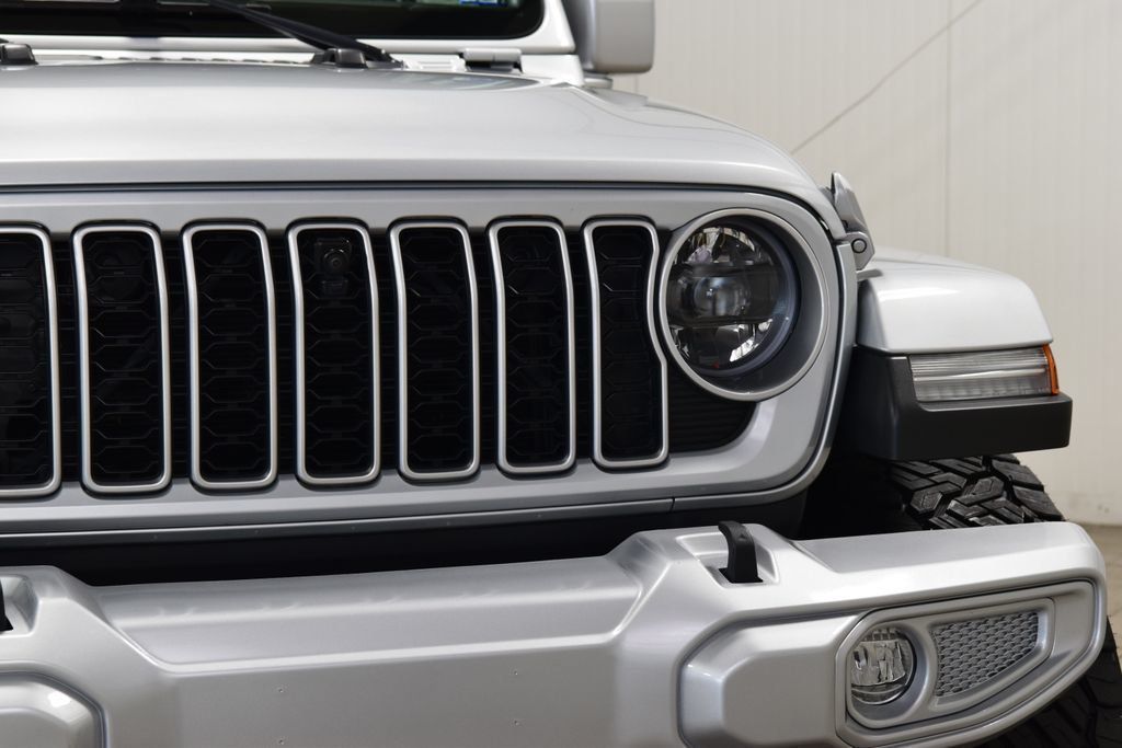 2024 Jeep Wrangler Sahara - 22993767 - 8