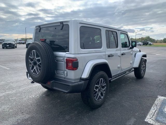 2024 Jeep Wrangler Sahara - 22993767 - 8
