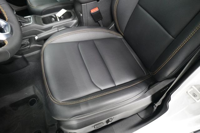 2024 Jeep Wrangler Sahara 4 Door 4x4 - 22935065 - 13