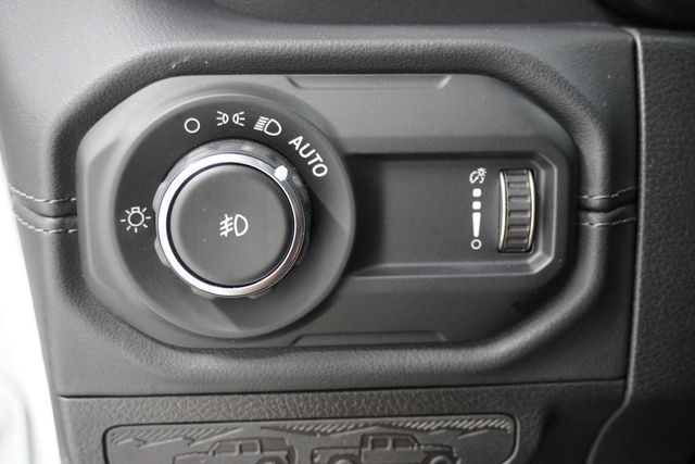 2024 Jeep Wrangler Sahara 4 Door 4x4 - 22935065 - 26