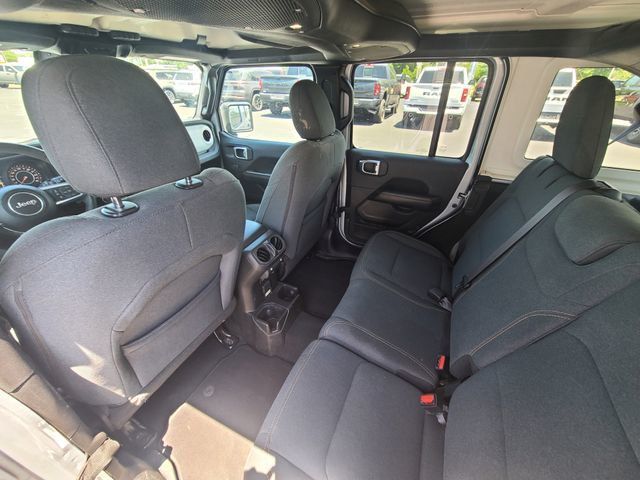 2024 Jeep Wrangler Sahara 4 Door 4x4 - 23039813 - 19