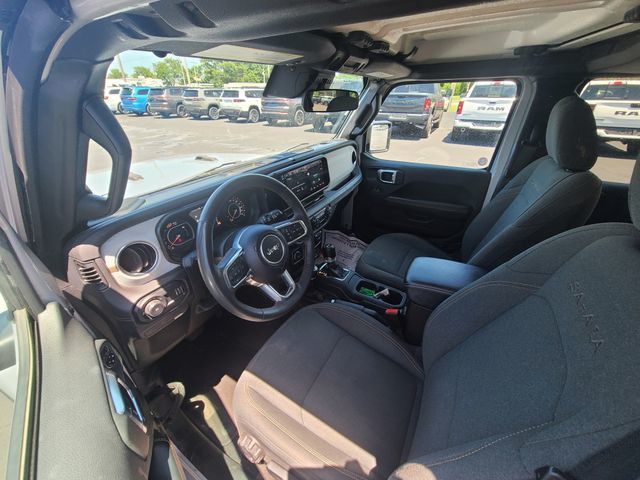 2024 Jeep Wrangler Sahara 4 Door 4x4 - 23039813 - 8