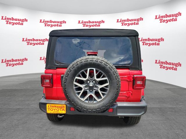 2024 Jeep Wrangler Sahara 4 Door 4x4 - 23032792 - 22