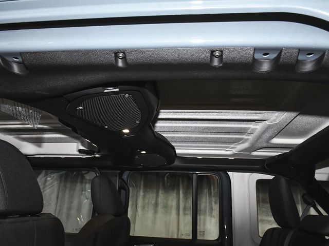 2024 Jeep Wrangler Sahara 4xe - 23020628 - 38