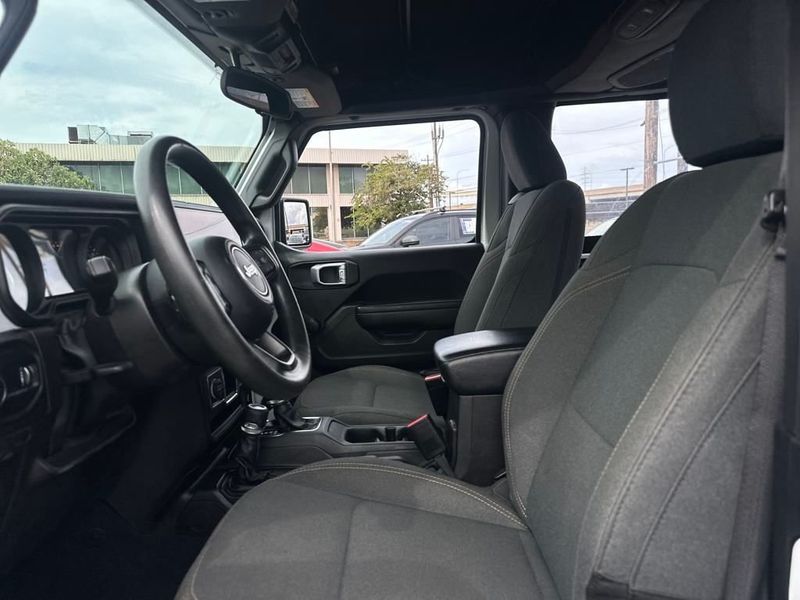 2024 Jeep Wrangler Sport - 22941577 - 12