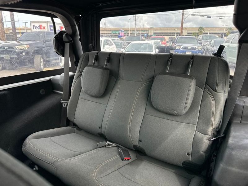 2024 Jeep Wrangler Sport - 22941577 - 14