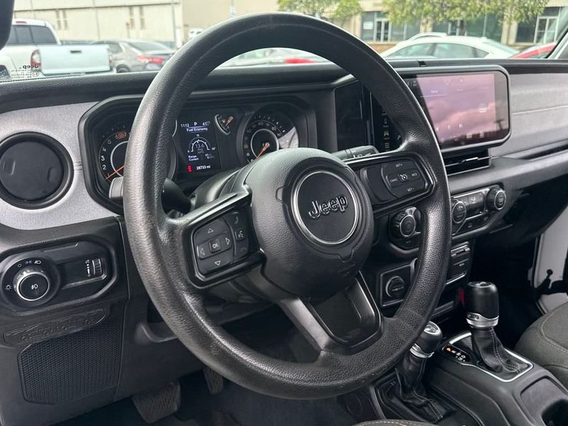 2024 Jeep Wrangler Sport - 22941577 - 17