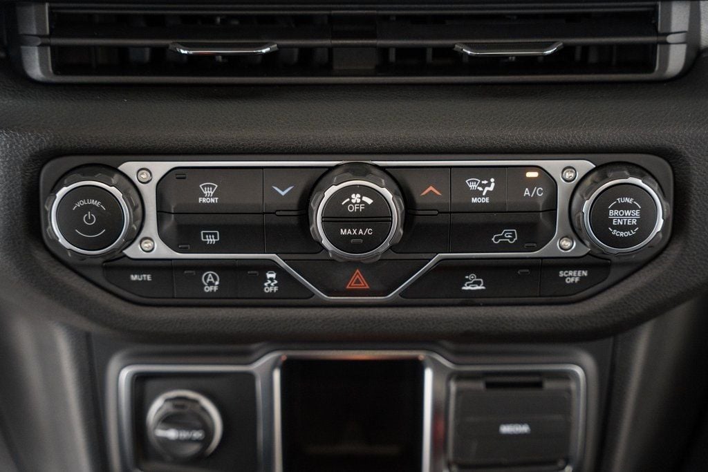 2024 Jeep Wrangler Sport photo 23
