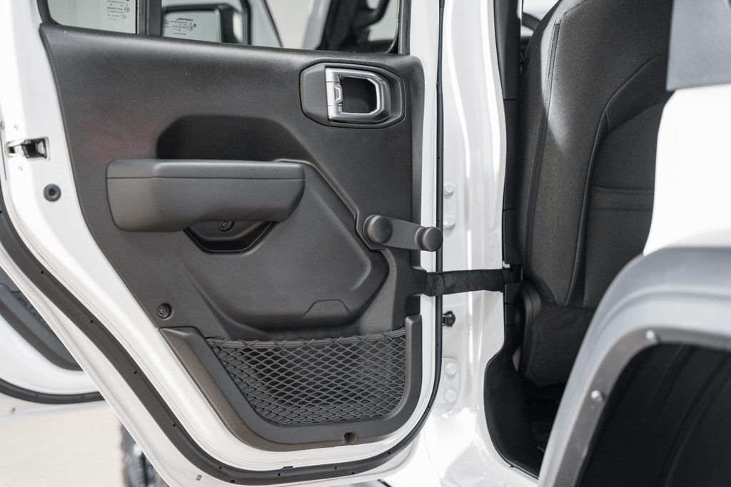 2024 Jeep Wrangler Sport - 22817968 - 37