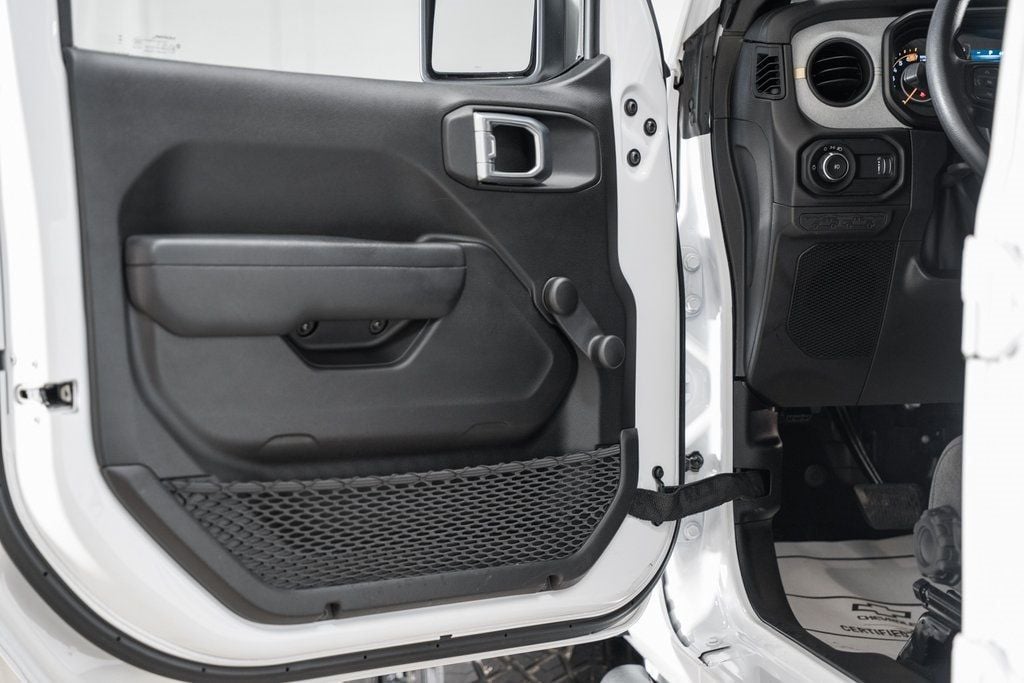 2024 Jeep Wrangler Sport photo 32