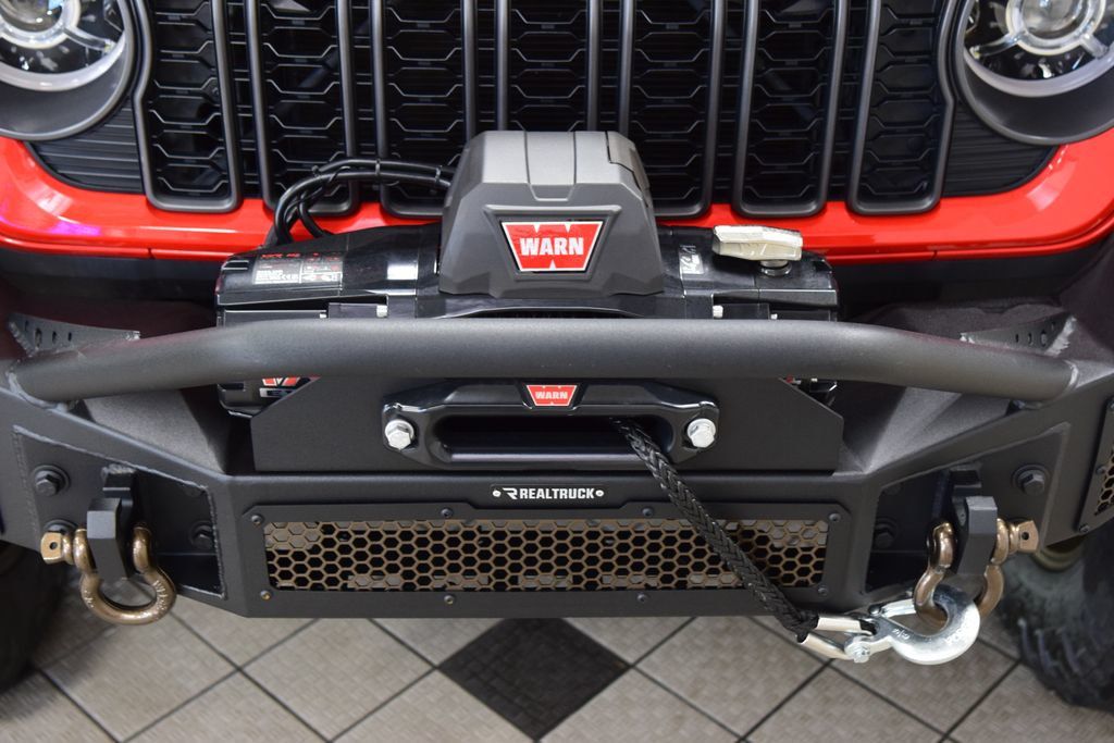 2024 Jeep Wrangler Sport - 22987233 - 10