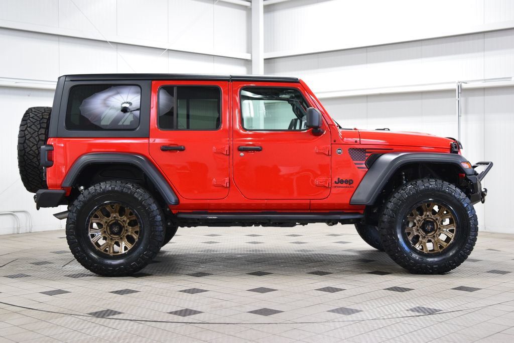 2024 Jeep Wrangler Sport - 22987233 - 7