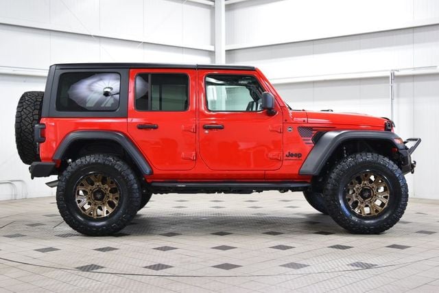 2024 Jeep Wrangler Sport - 22987233 - 7