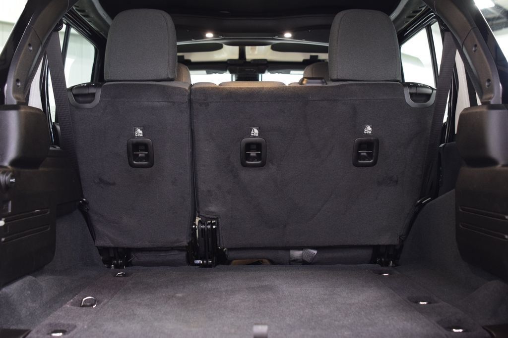 2024 Jeep Wrangler Sport - 22994231 - 19