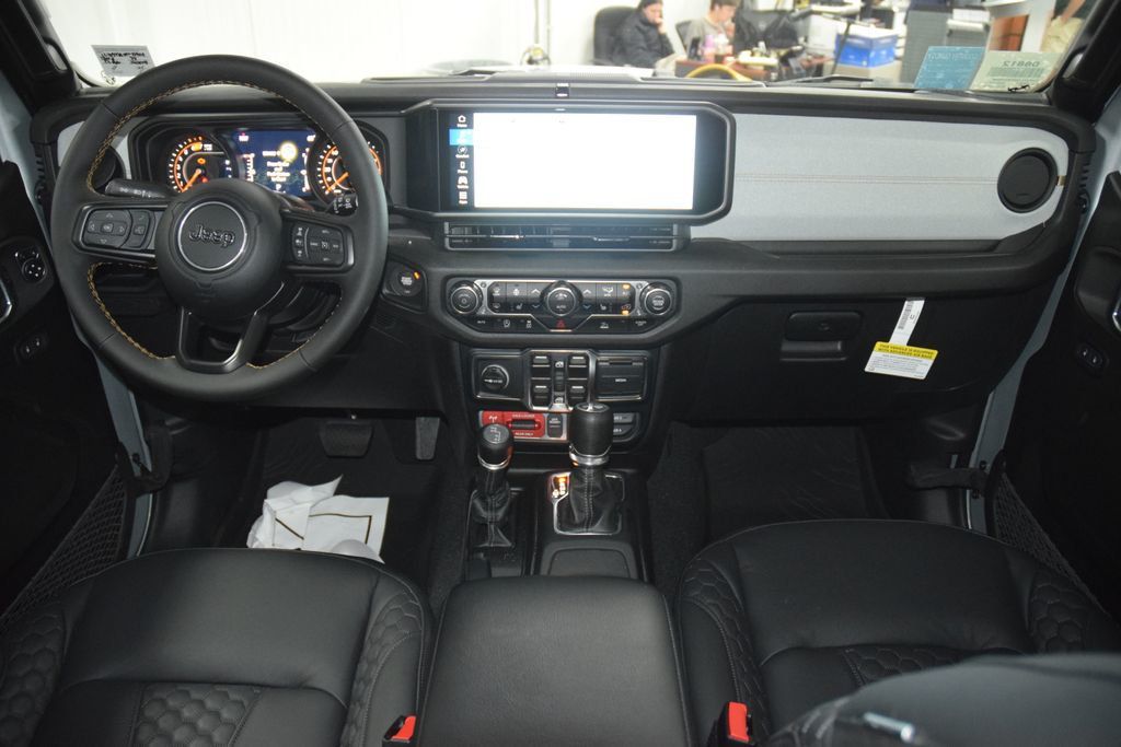 2024 Jeep Wrangler Sport - 23020679 - 28