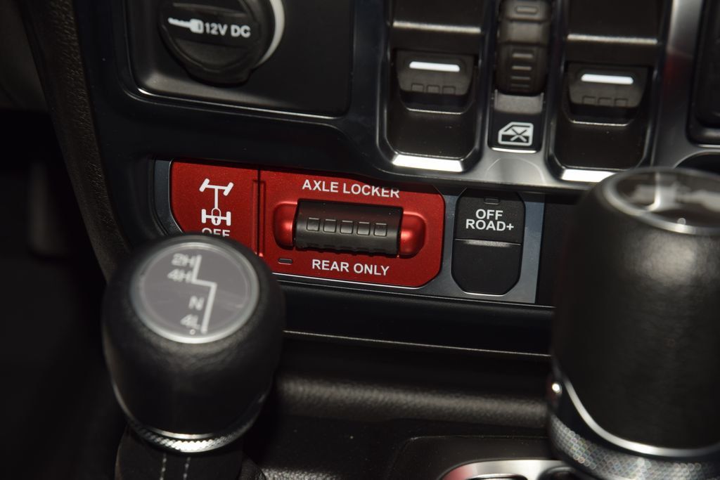 2024 Jeep Wrangler Sport - 23020679 - 31