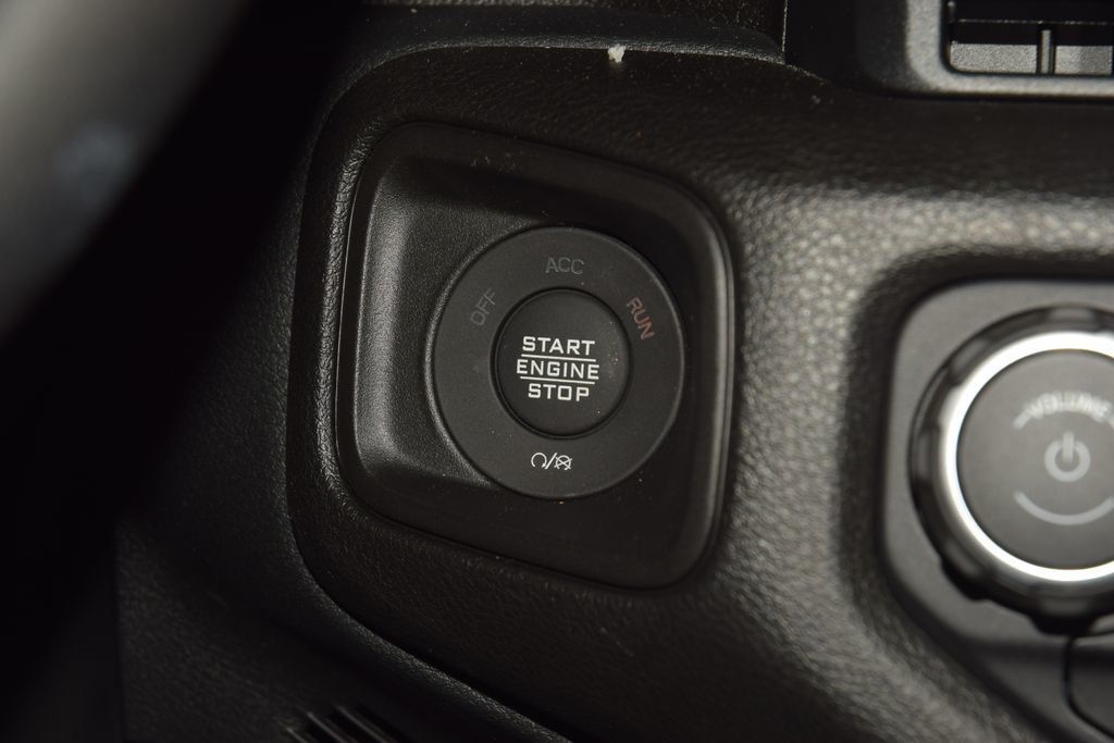 2024 Jeep Wrangler Sport - 23020679 - 34