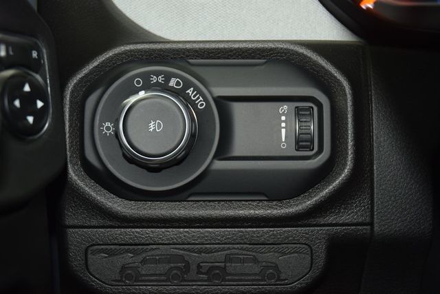 2024 Jeep Wrangler Sport - 23020679 - 35
