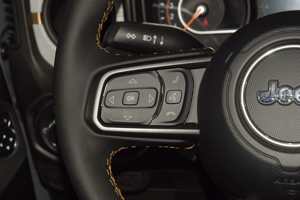 2024 Jeep Wrangler Sport - 23020679 - 37
