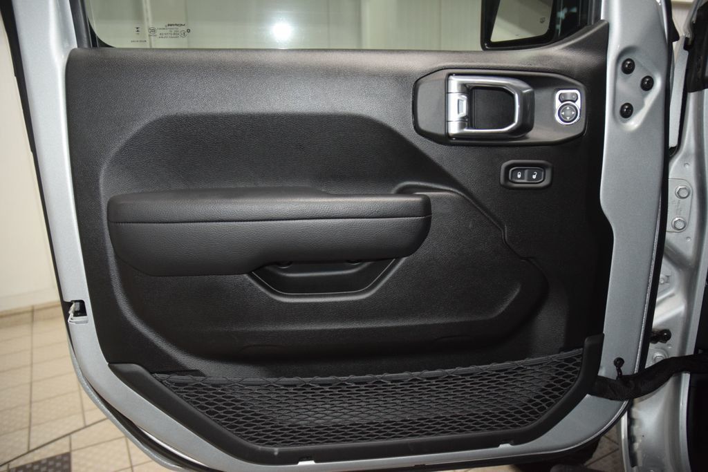 2024 Jeep Wrangler Sport - 23020679 - 43