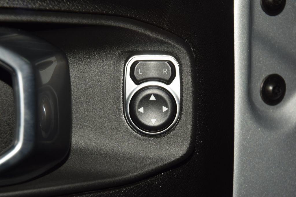 2024 Jeep Wrangler Sport - 23020679 - 44