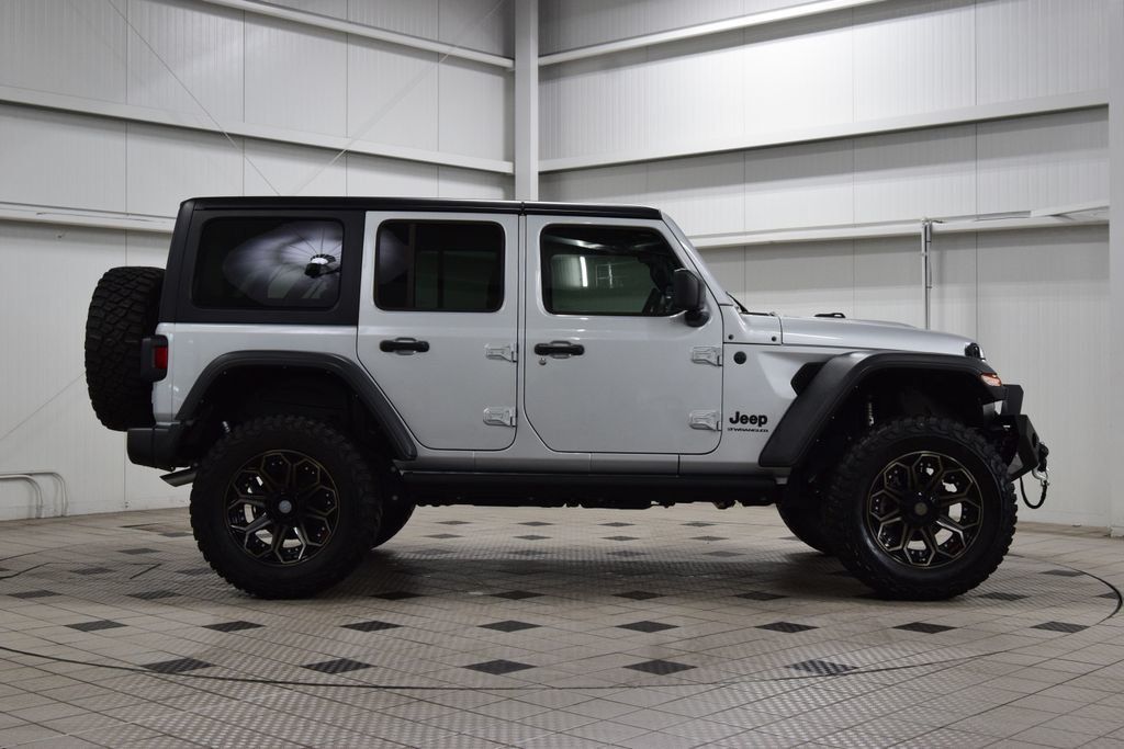 2024 Jeep Wrangler Sport - 23020679 - 7