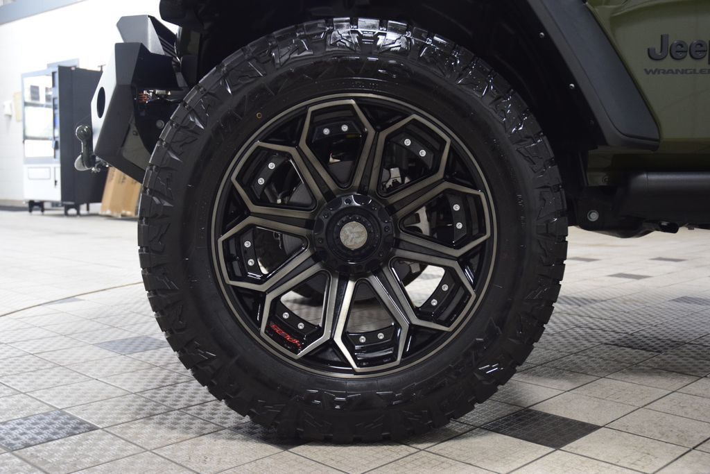 2024 Jeep Wrangler Sport - 23024177 - 25