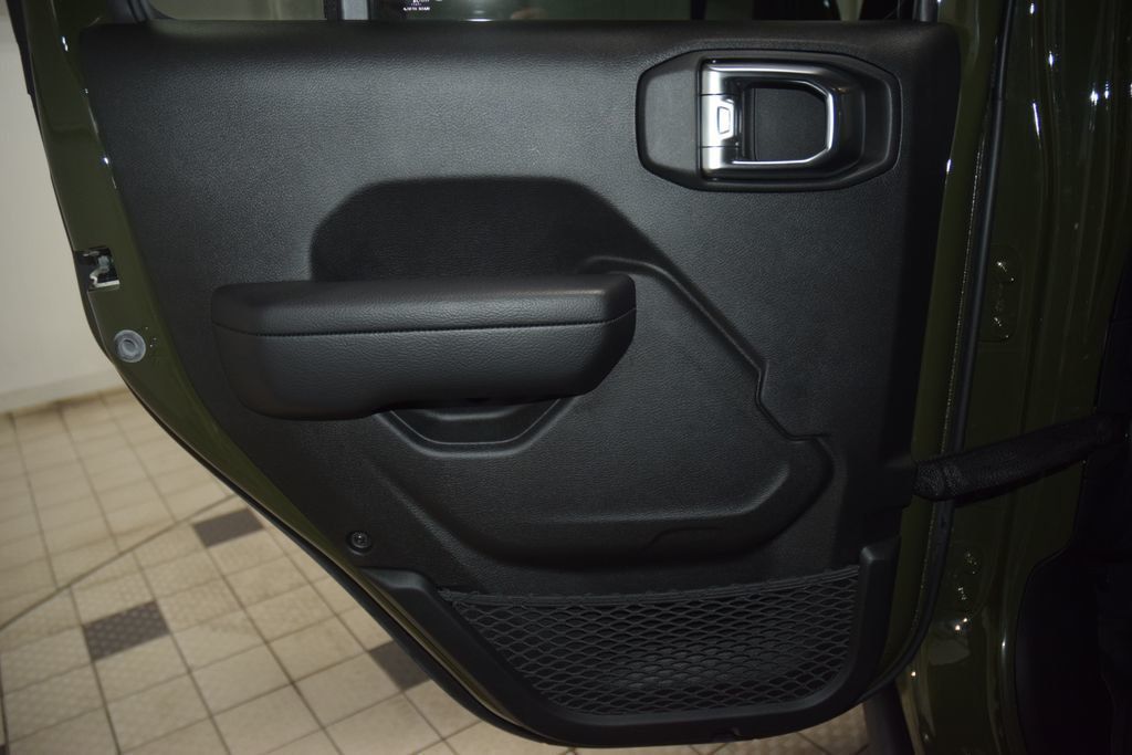 2024 Jeep Wrangler Sport - 23024177 - 43