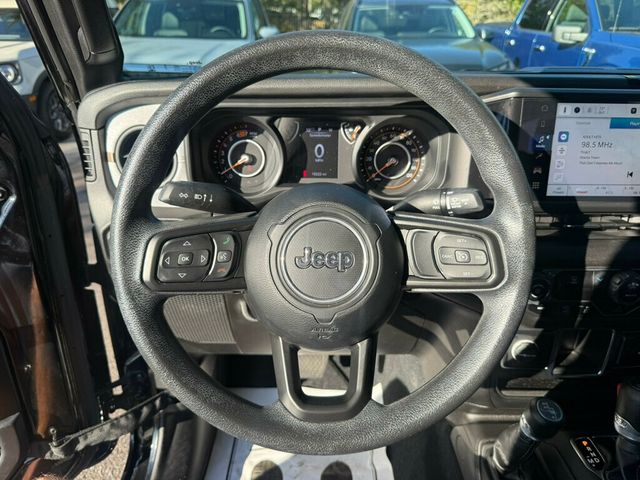 2024 Jeep Wrangler Sport 4 Door 4x4 - 22963372 - 4