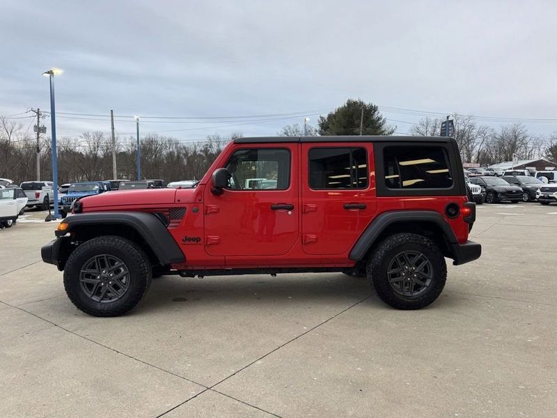 2024 Jeep Wrangler Sport S - 22987233 - 3