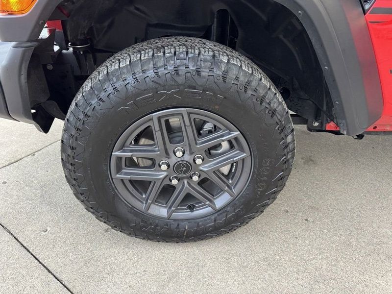 2024 Jeep Wrangler Sport S - 22987233 - 6