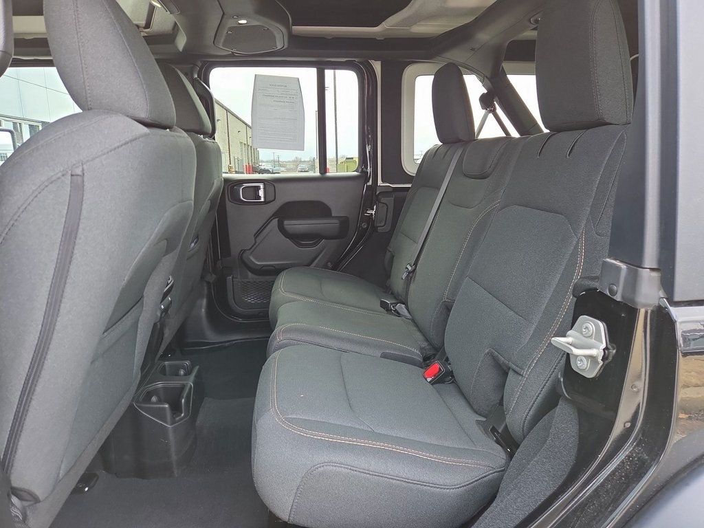 2024 Jeep Wrangler Sport S - 22994231 - 22