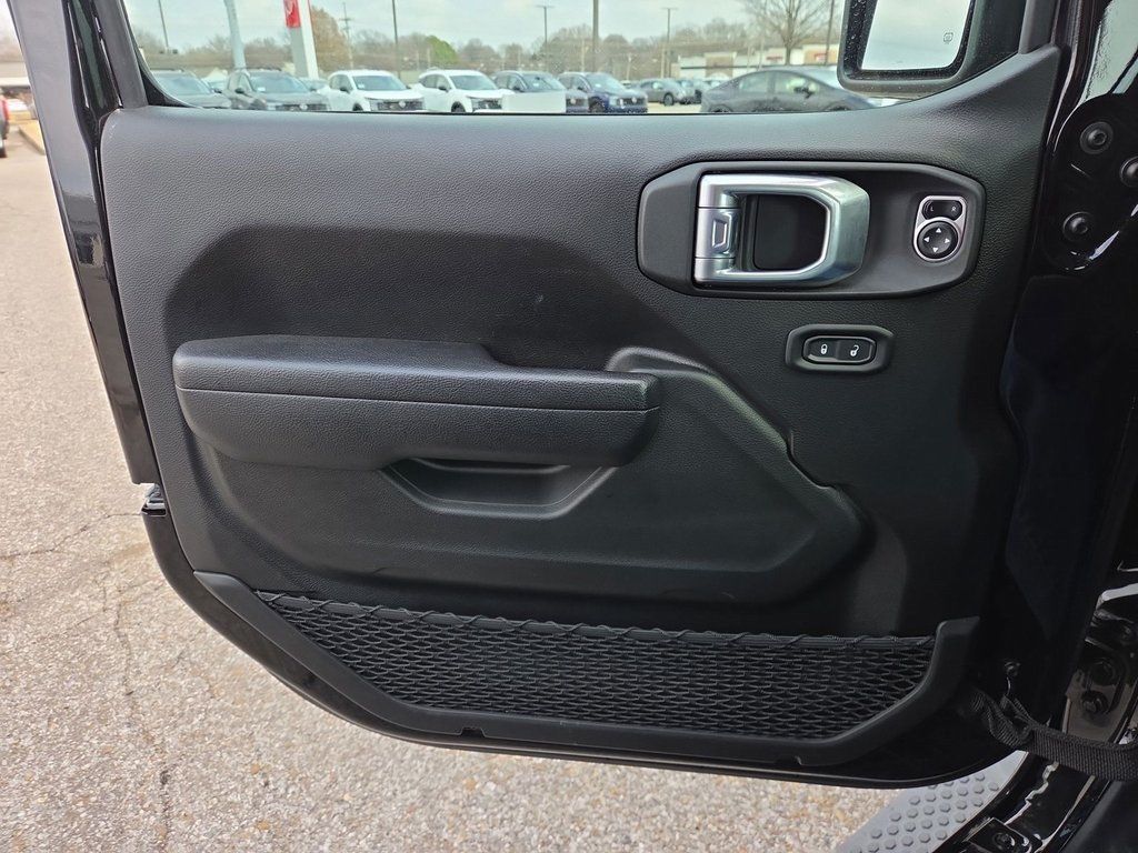 2024 Jeep Wrangler Sport S - 22994231 - 23