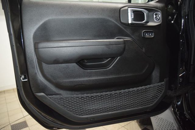 2024 Jeep Wrangler Sport S - 22994231 - 38