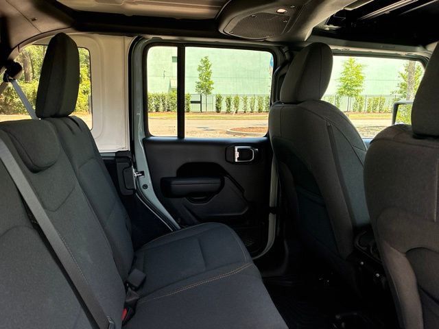 2024 Jeep Wrangler Sport S 4 Door 4x4 - 23036996 - 22